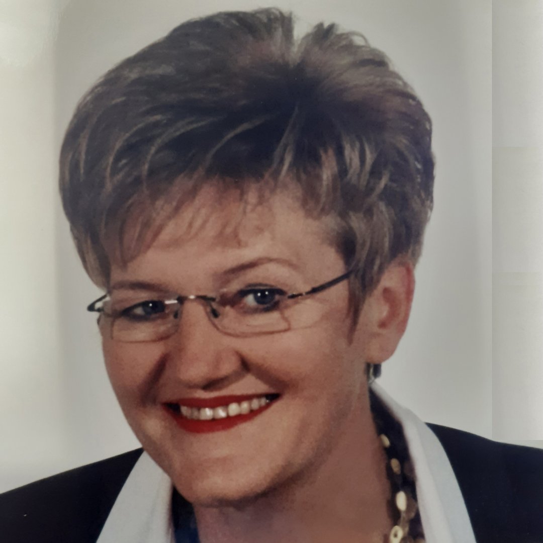 Krystyna Niewiadomska